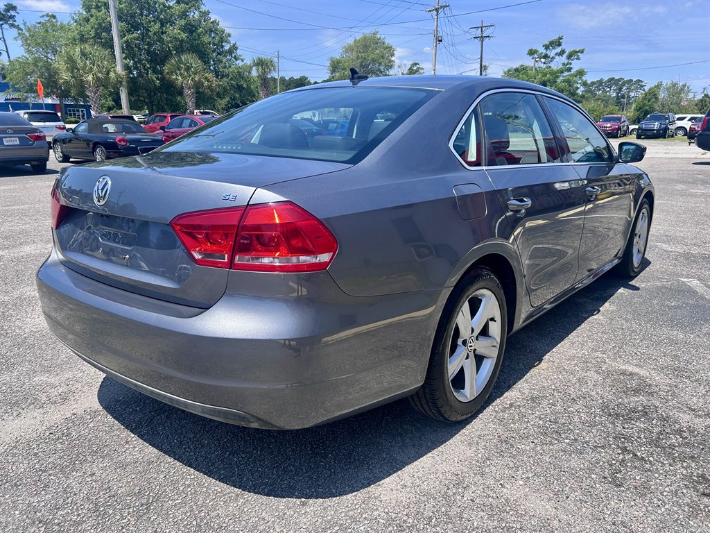 2013 Volkswagen Passat - $8,995