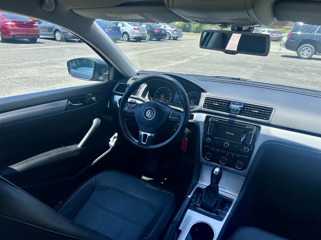 2013 Volkswagen Passat - $8,995