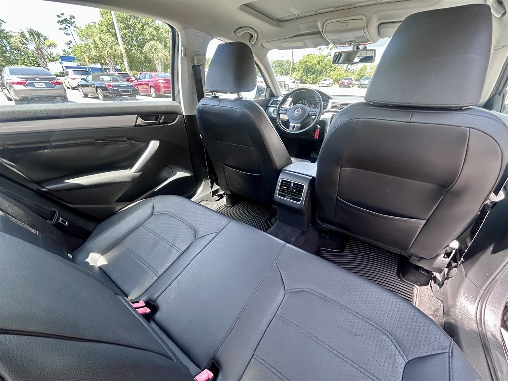 2013 Volkswagen Passat - $8,995