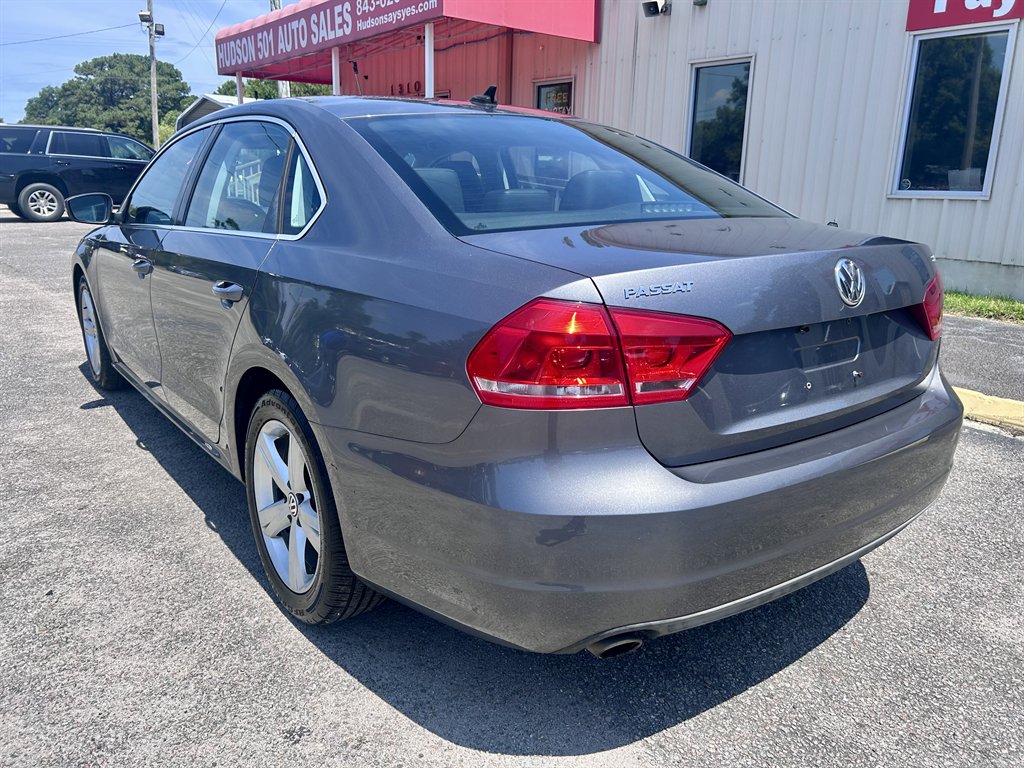 2013 Volkswagen Passat - $8,995