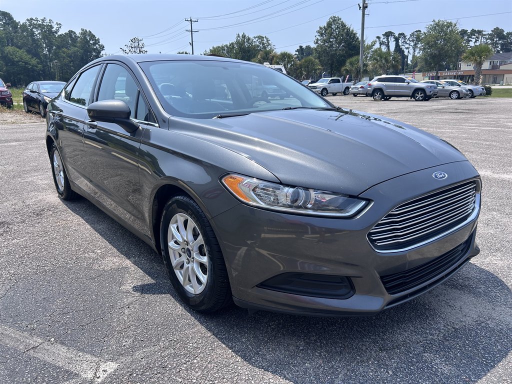 2016 Ford Fusion - $8,995