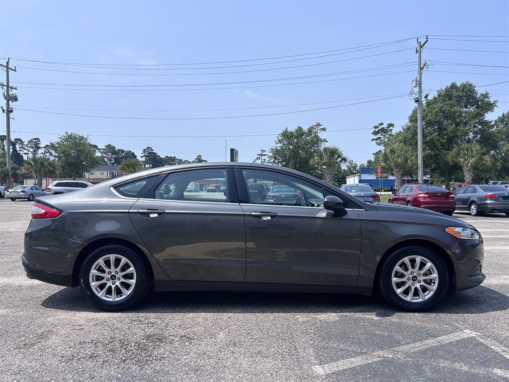 2016 Ford Fusion - $8,995