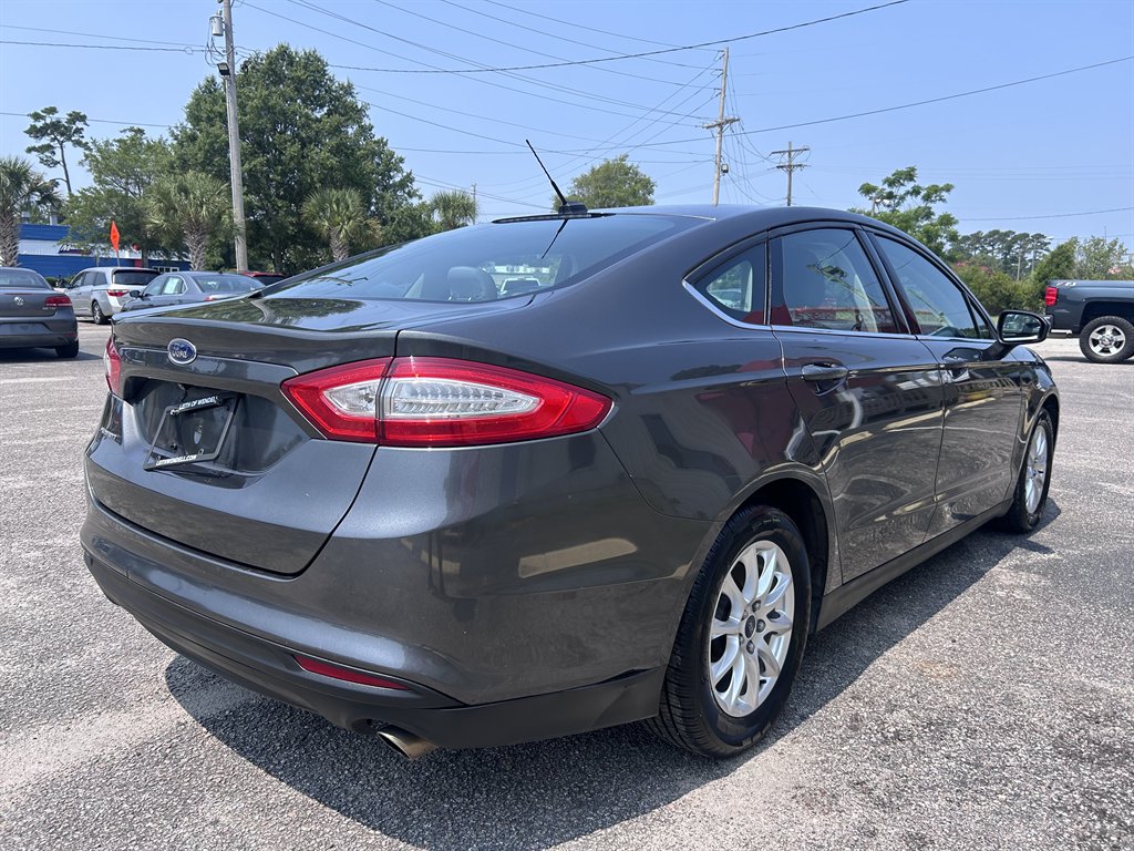 2016 Ford Fusion - $8,995