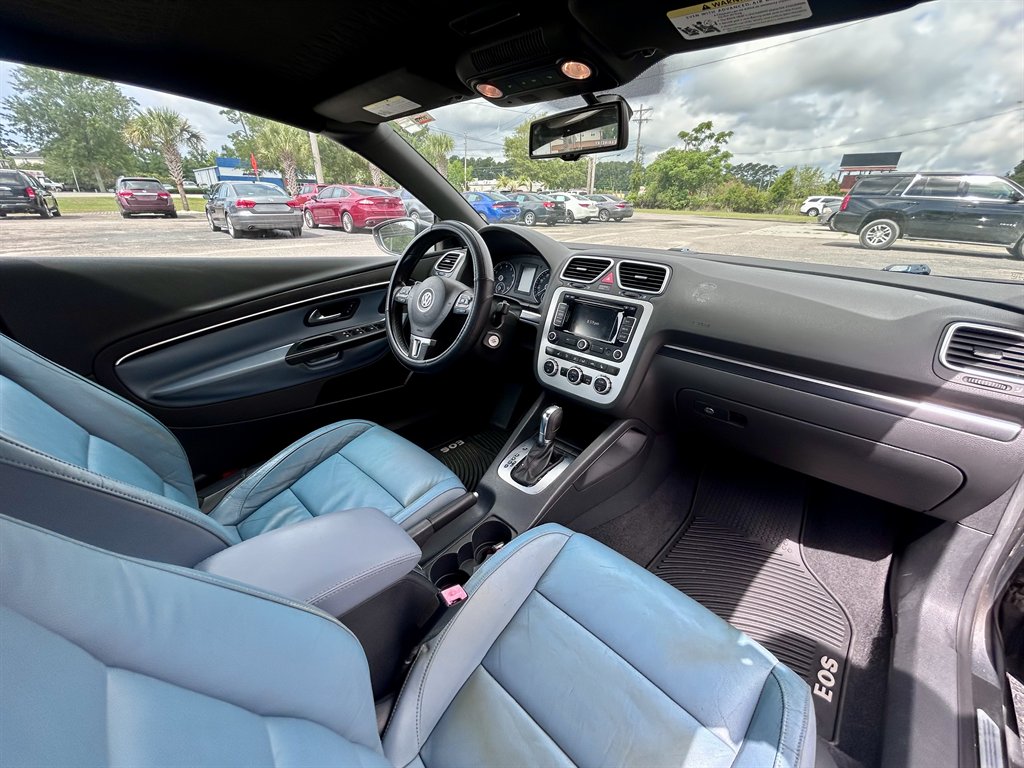 2013 Volkswagen Eos - $6,995