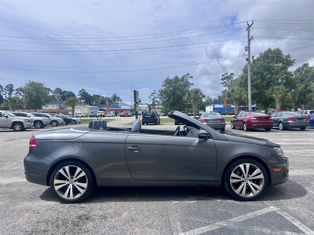 2013 Volkswagen Eos - $6,995