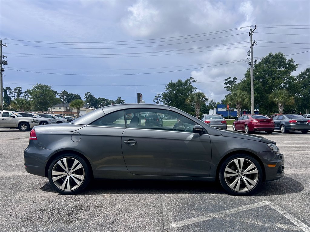 2013 Volkswagen Eos - $6,995