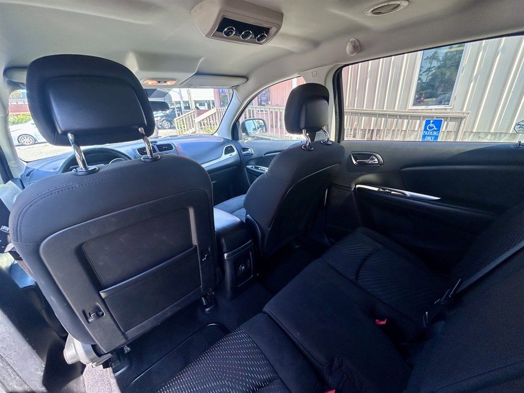 2016 Dodge Journey - $8,995