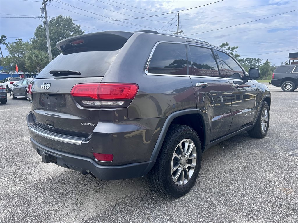 2015 Jeep Cherokee - $10,995