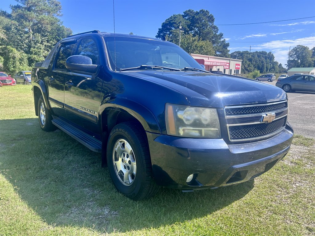 2007 Chevrolet Avalanche - $4,995