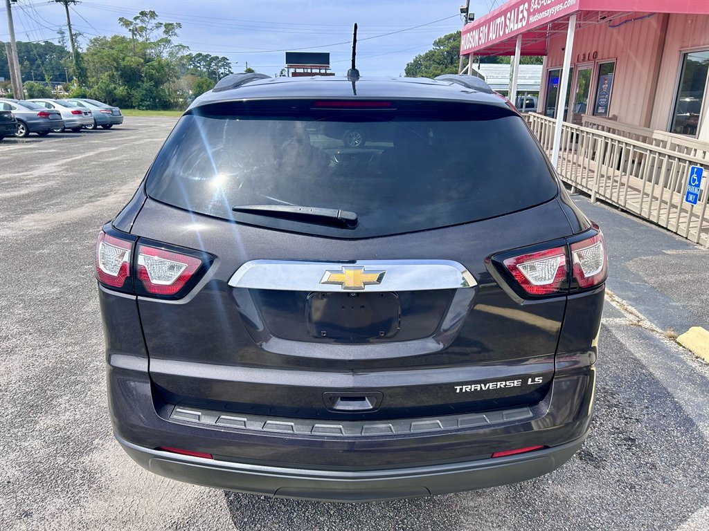 2015 Chevrolet Traverse - $9,995