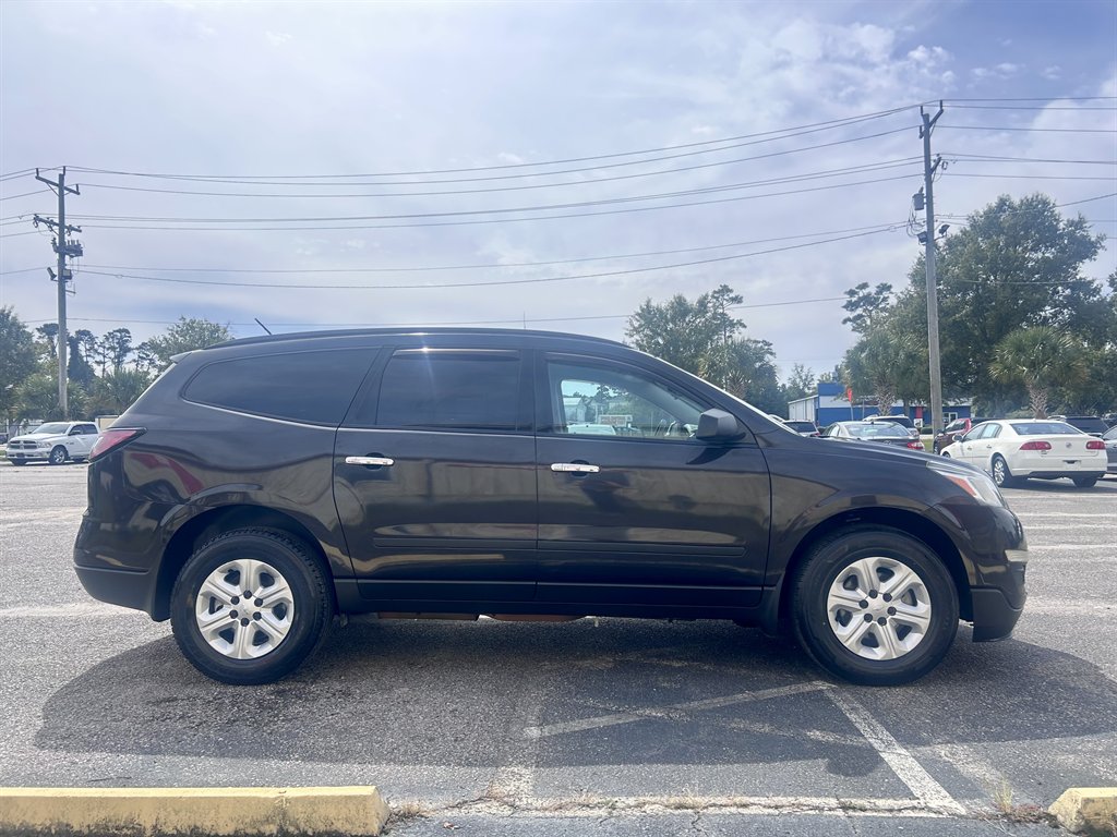 2015 Chevrolet Traverse - $9,995