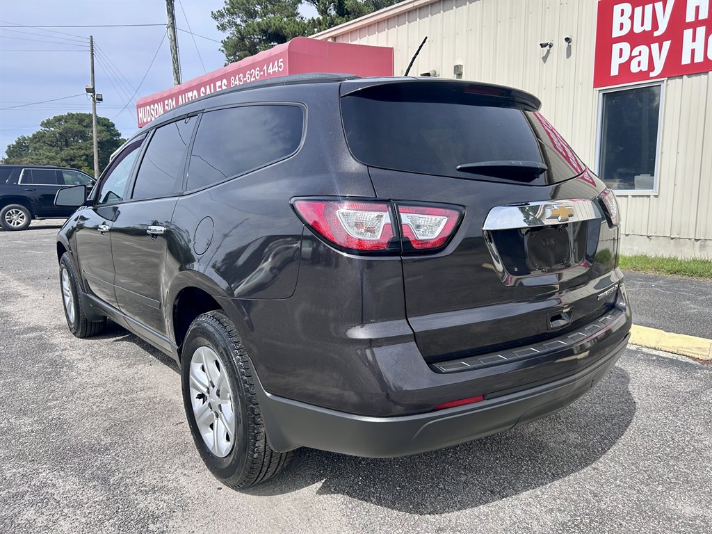 2015 Chevrolet Traverse - $9,995