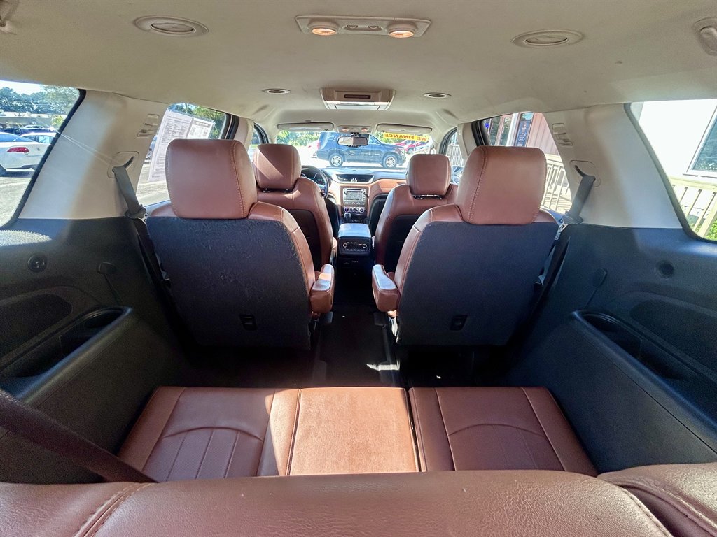 2017 Chevrolet Traverse - $10,995