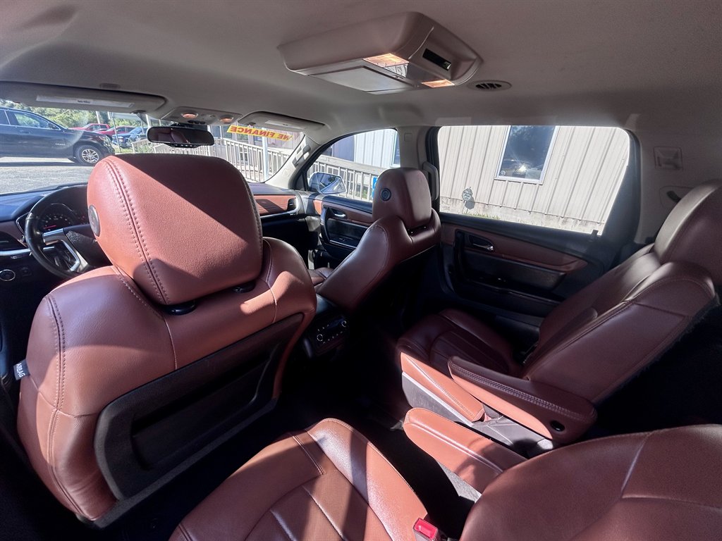 2017 Chevrolet Traverse - $10,995