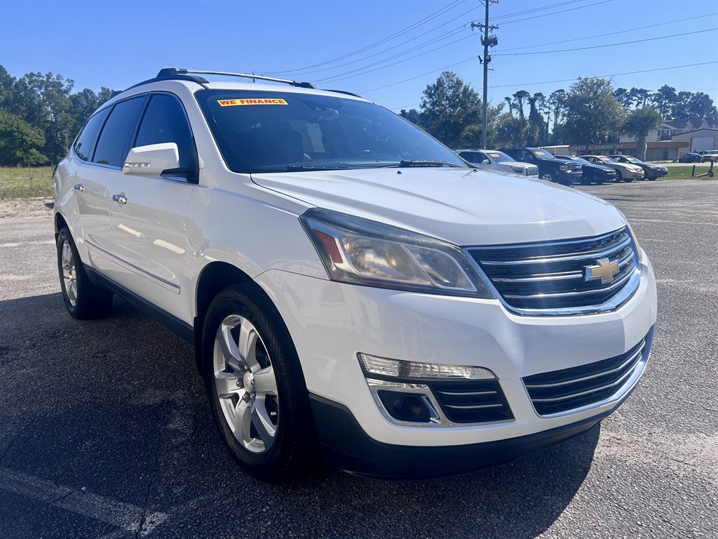 2017 Chevrolet Traverse - $10,995
