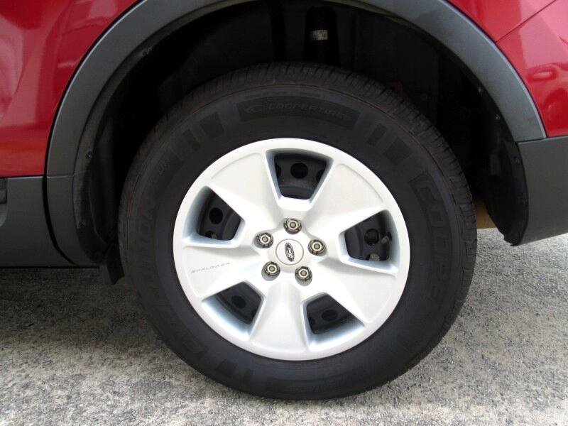 2013 Ford Explorer photo