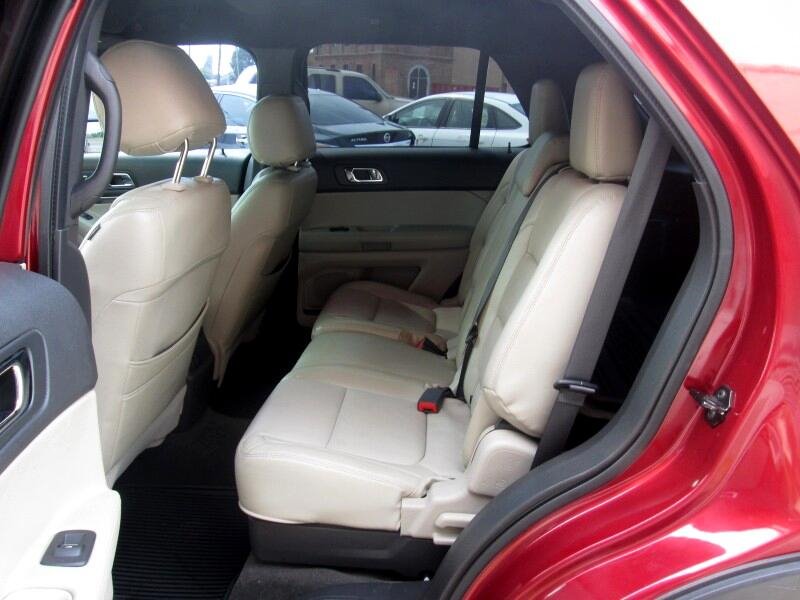 2013 Ford Explorer photo