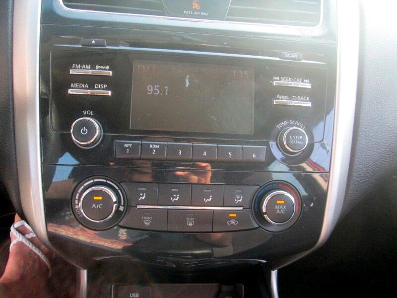 2015 Nissan Altima SV photo