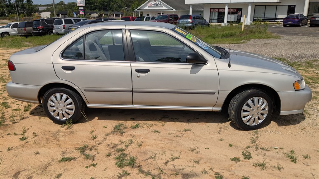 1998 Nissan Sentra GXE photo
