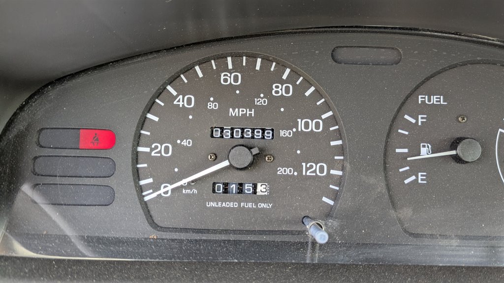 1998 Nissan Sentra GXE photo