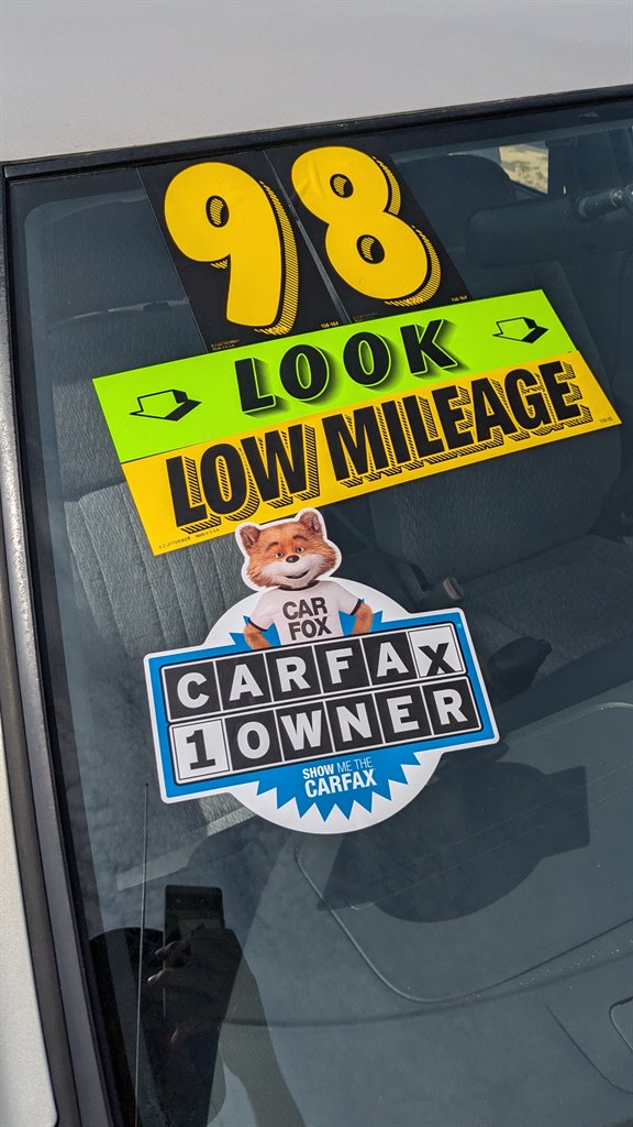 1998 Nissan Sentra GXE photo