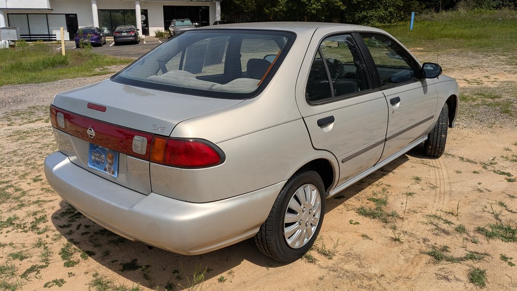 1998 Nissan Sentra GXE photo