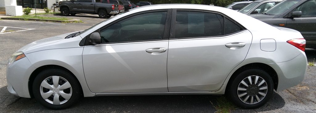 2016 Toyota Corolla - $9,450
