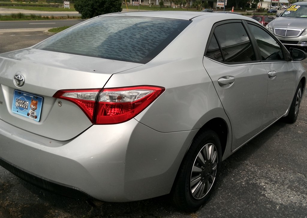 2016 Toyota Corolla - $9,450