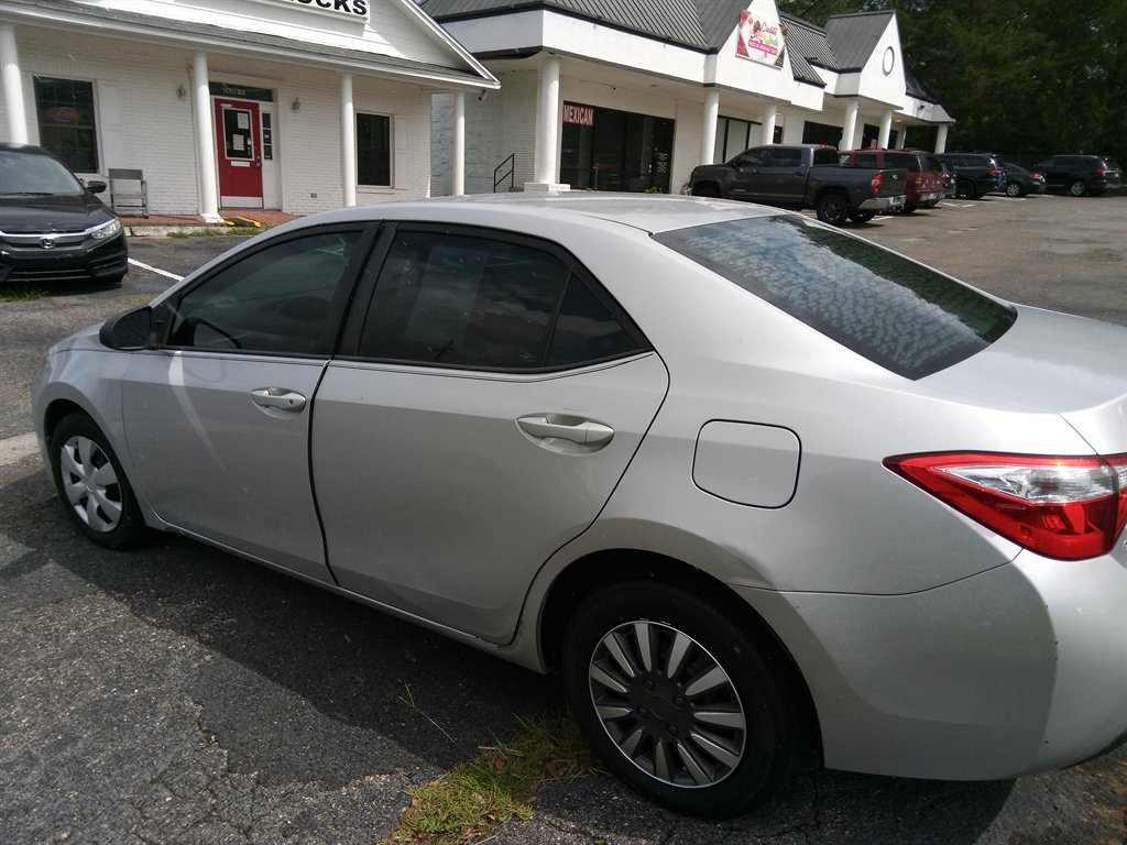 2016 Toyota Corolla - $9,450