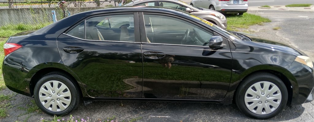 2014 Toyota Corolla - $8,950
