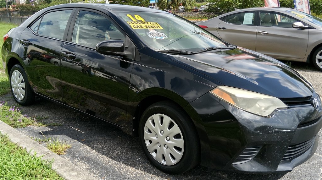 2014 Toyota Corolla - $8,950