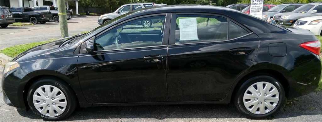 2014 Toyota Corolla - $8,950