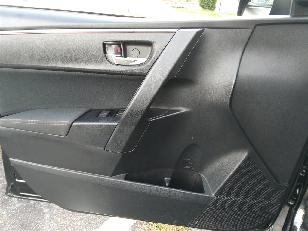 2014 Toyota Corolla - $8,950