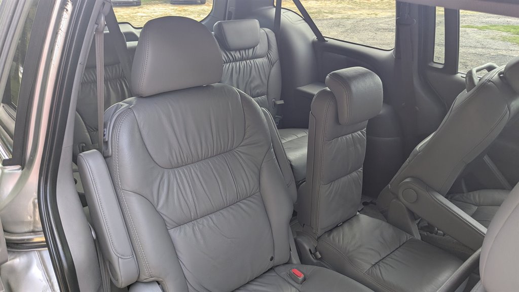 2008 Honda Odyssey Touring photo