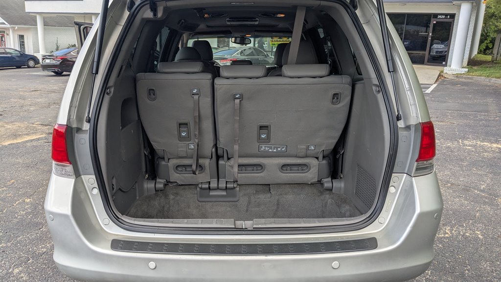 2008 Honda Odyssey Touring photo
