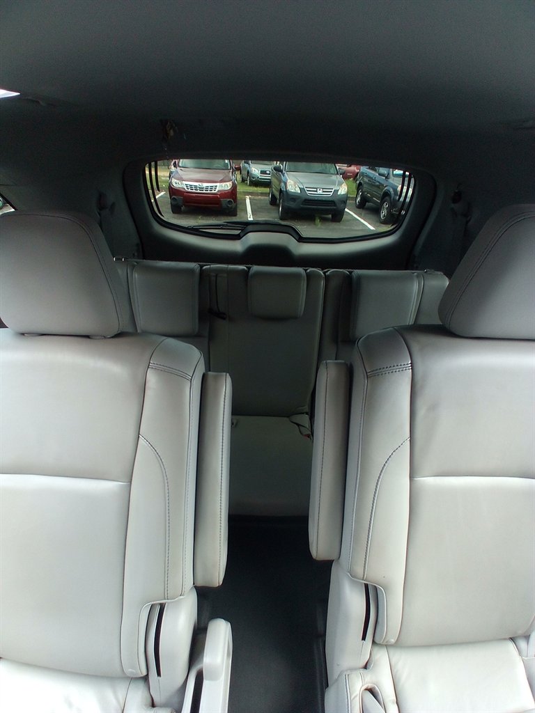 2016 Toyota Highlander - $15,400