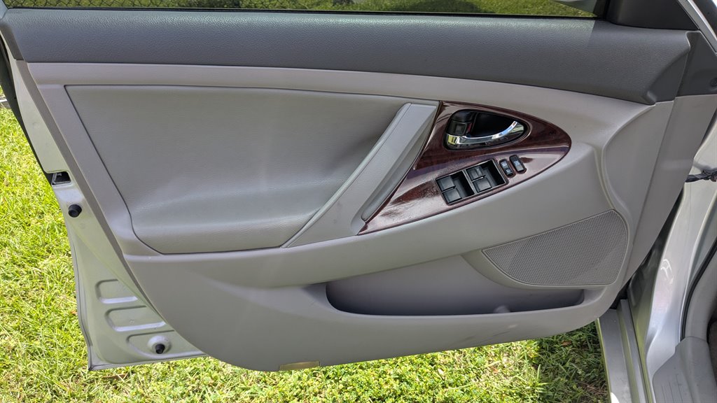2009 Toyota Camry photo