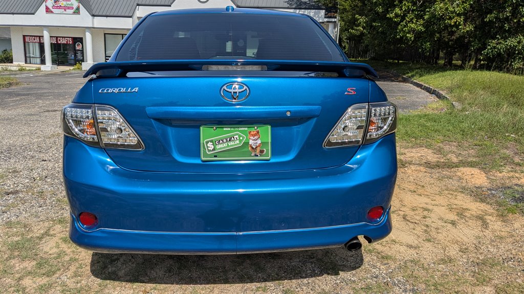 2010 Toyota Corolla photo