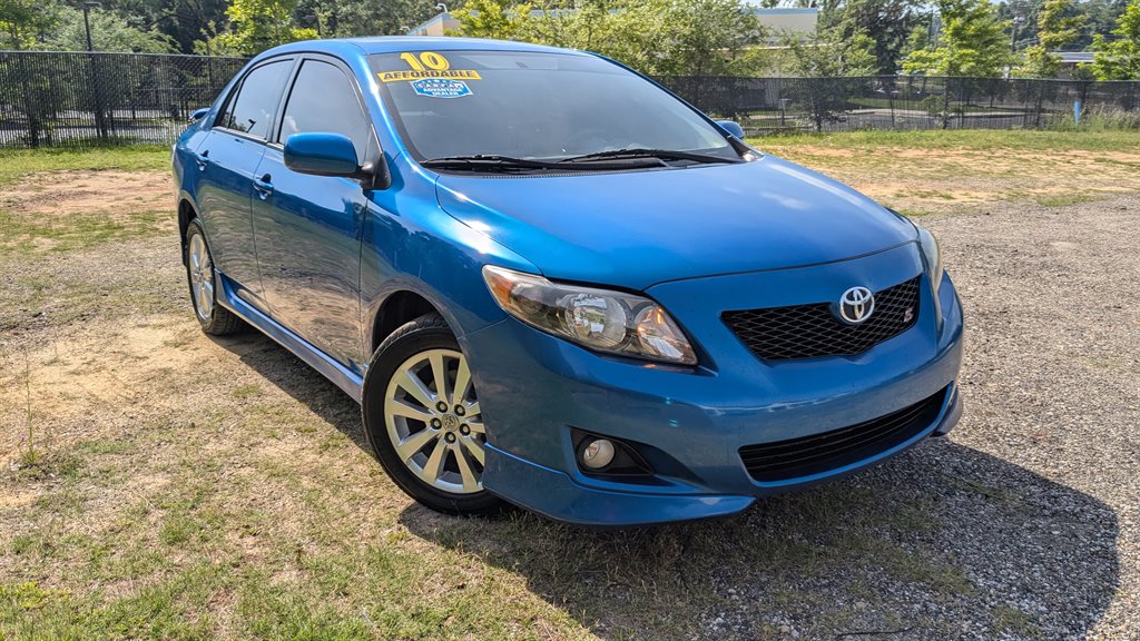 2010 Toyota Corolla photo