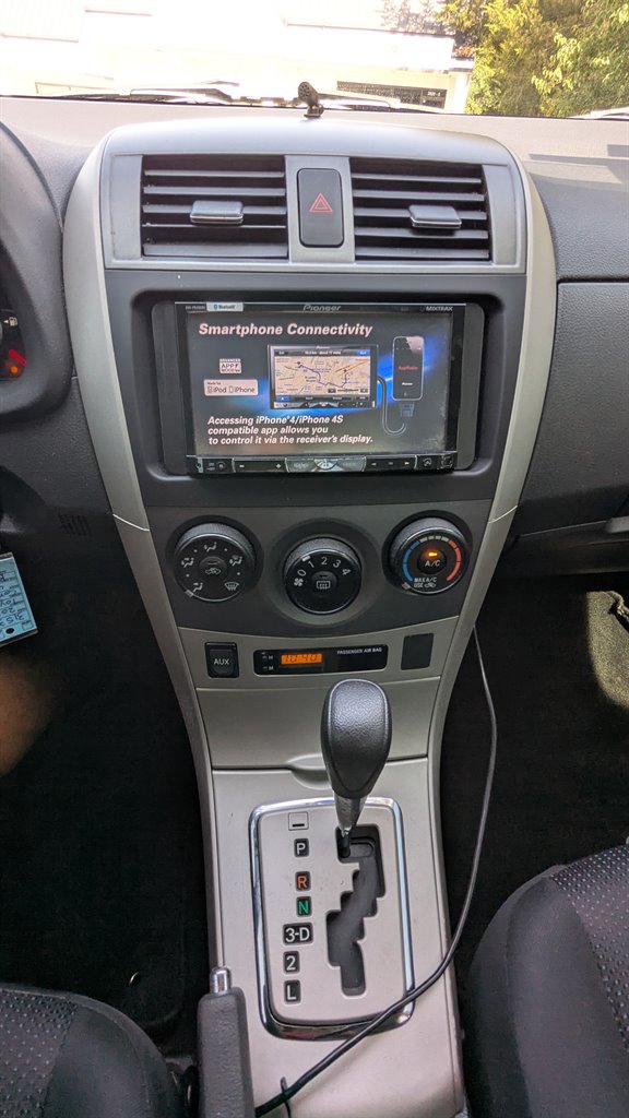 2010 Toyota Corolla photo