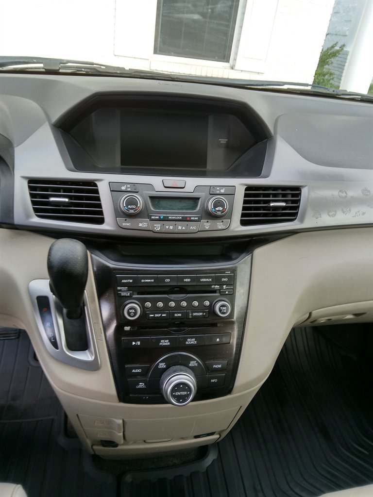 2013 Honda Odyssey - $12,400