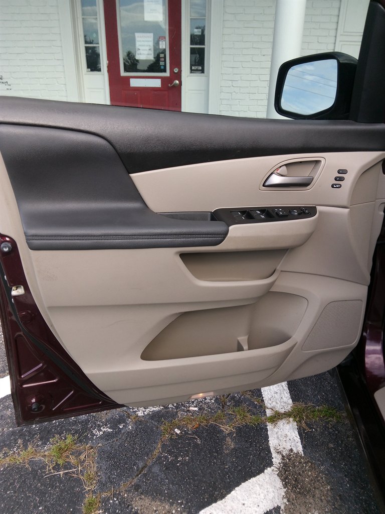 2013 Honda Odyssey - $12,400