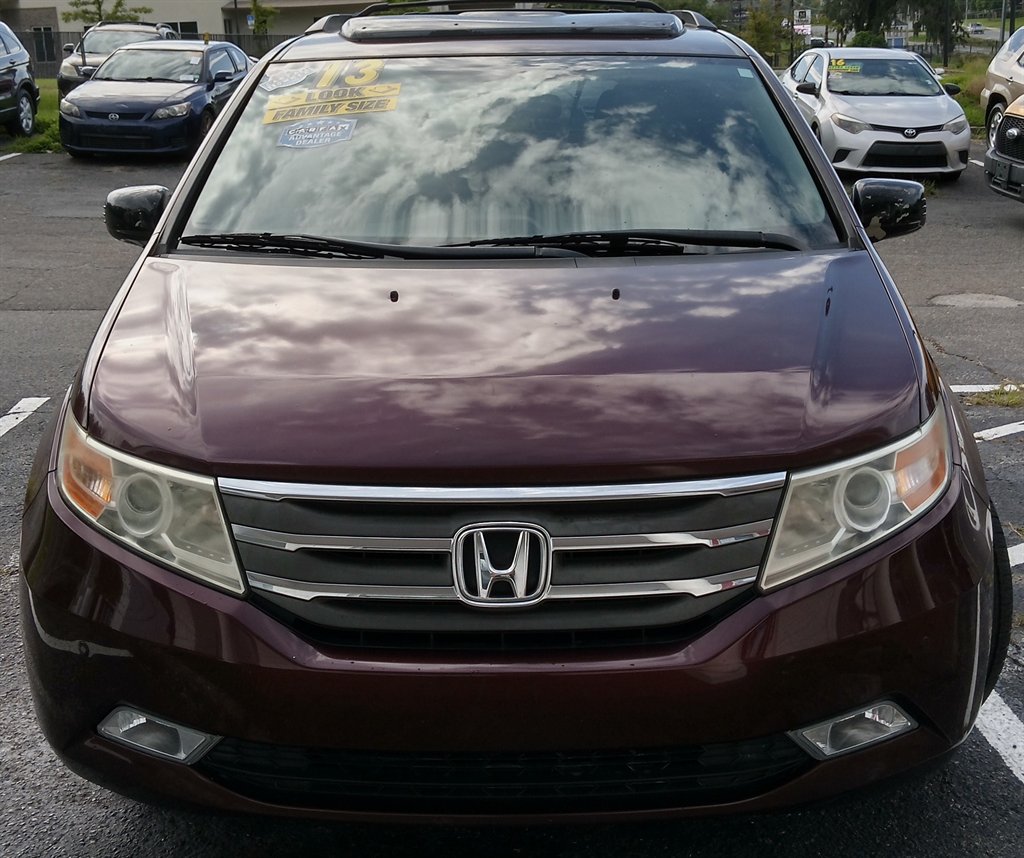 2013 Honda Odyssey - $12,400