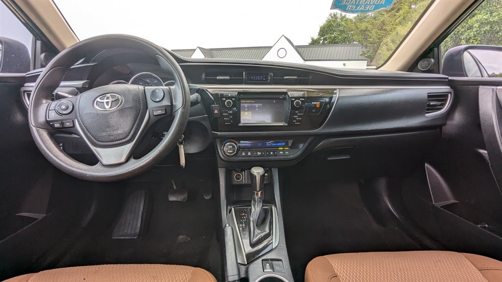 2016 Toyota Corolla LE photo