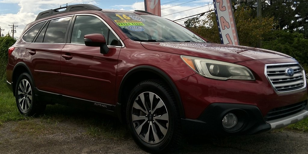 2016 Subaru Outback - $10,900