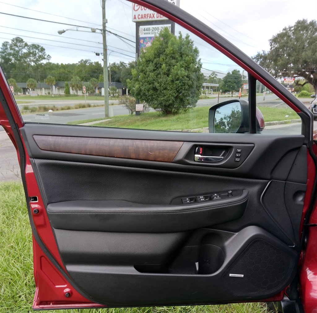 2016 Subaru Outback - $10,900