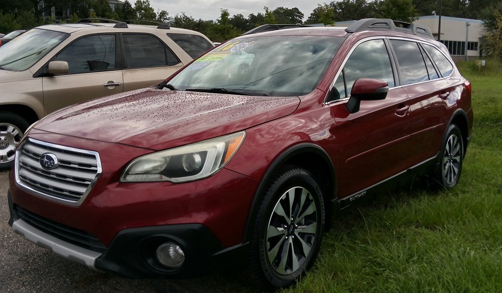 2016 Subaru Outback - $10,900