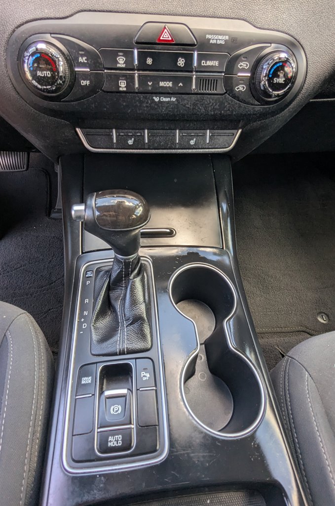 2017 Kia Sorento - $9,450
