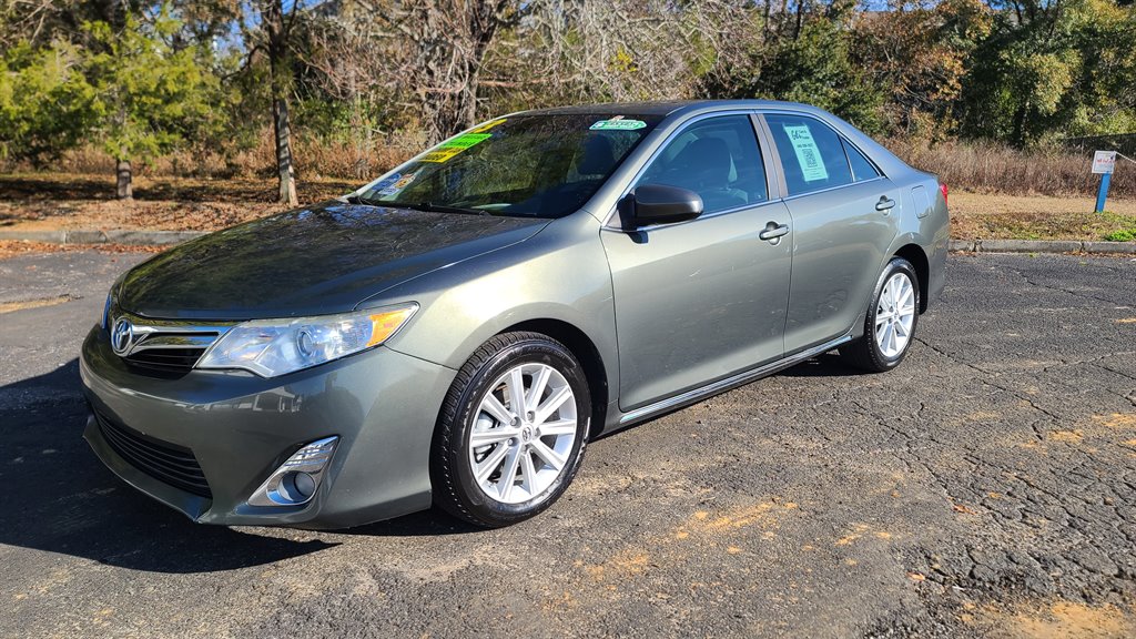 2013 Toyota Camry L photo