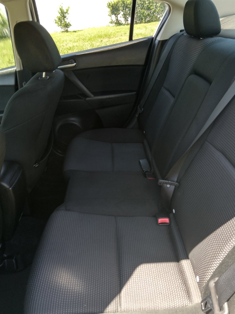 2013 MAZDA MAZDA3 - $7,950